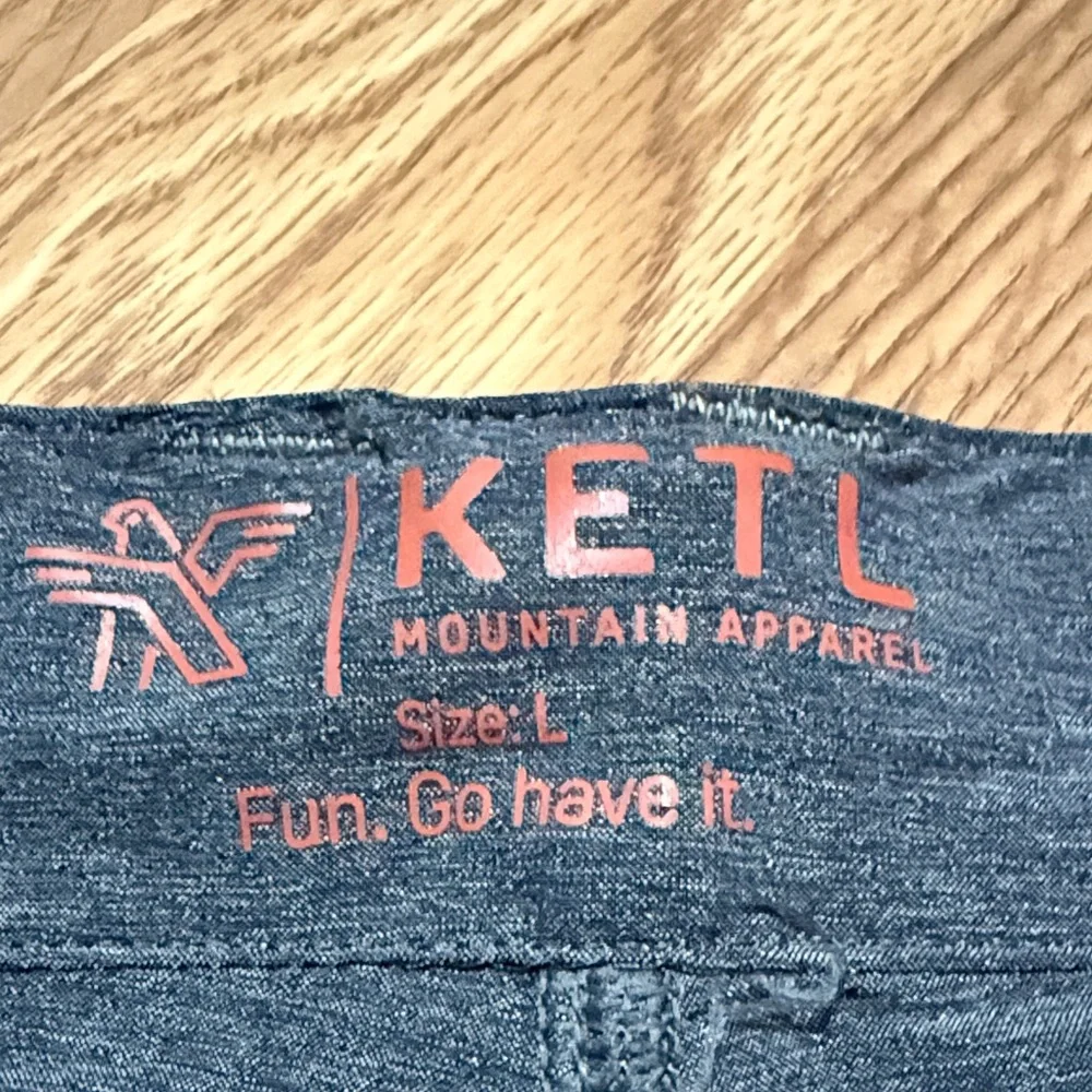 Ketl Men's Gray Shorts - Picture 2 of 5